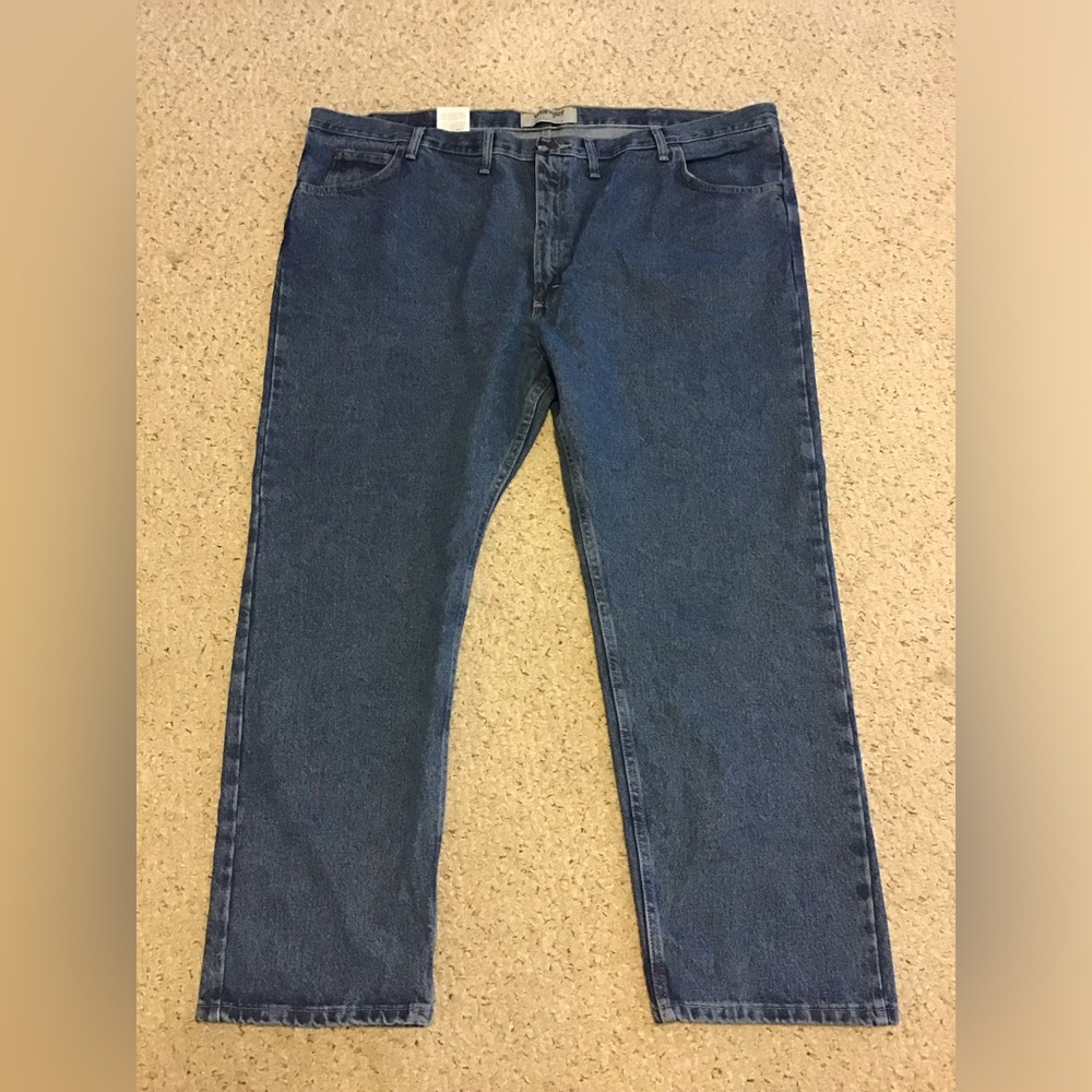 WRANGLER NWT MENS JEANS 50x30 STRAIGHT LEG